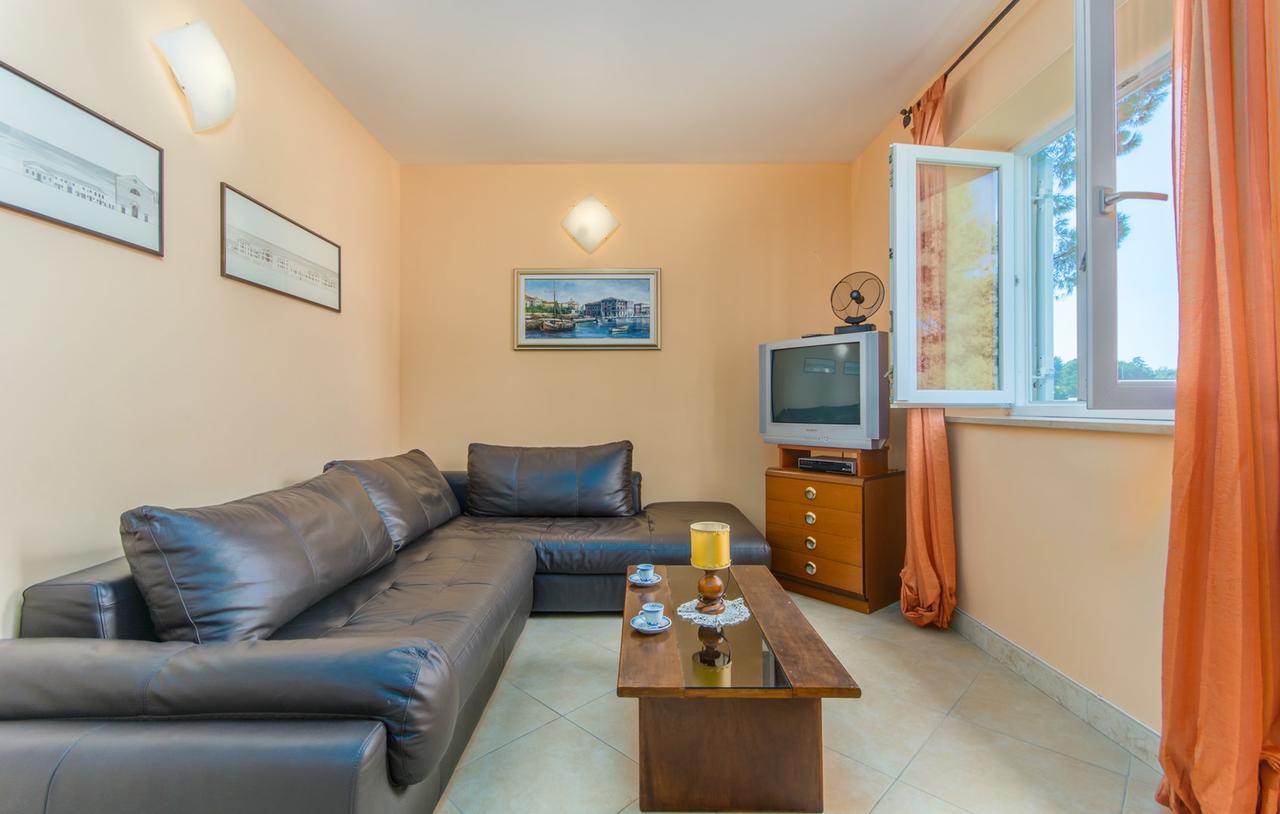 Apartment Riva ポレッチ エクステリア 写真